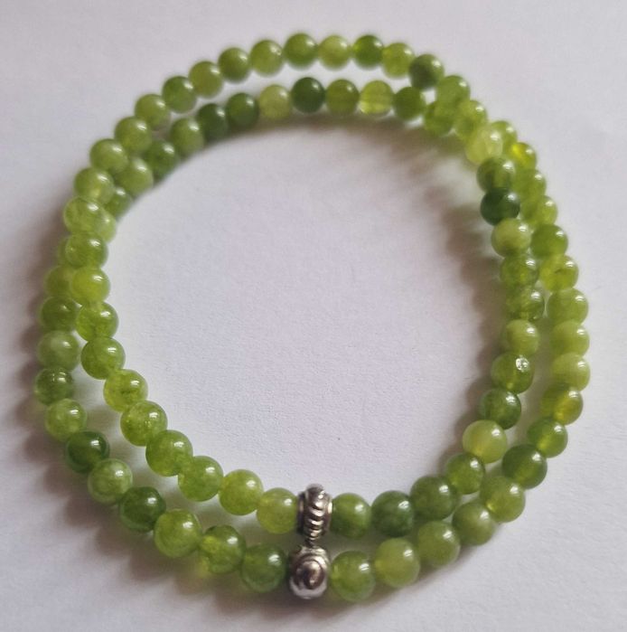 Дамски гривни от естествени камъни