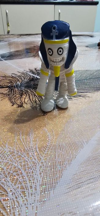 Игрушка из яйца Mystery Monster