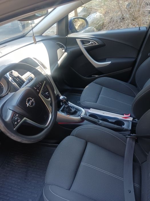 Опел  Астра  1.7