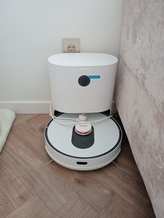 Продам робот-пылесос