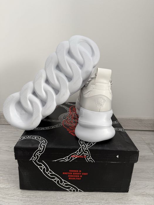 Versace Chain Reaction