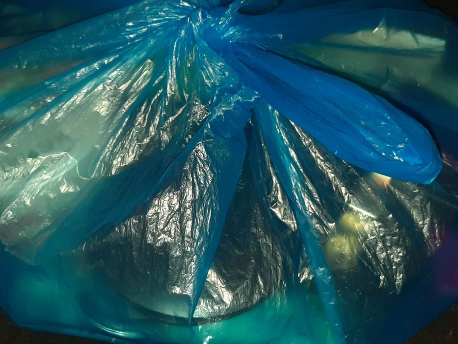 Отдам за со ки тени и др косметику