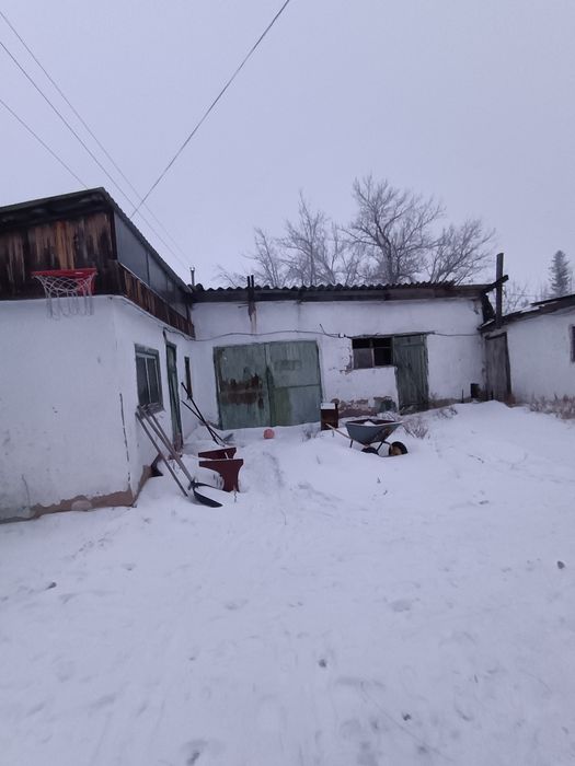 Продам дом в п. Долинка