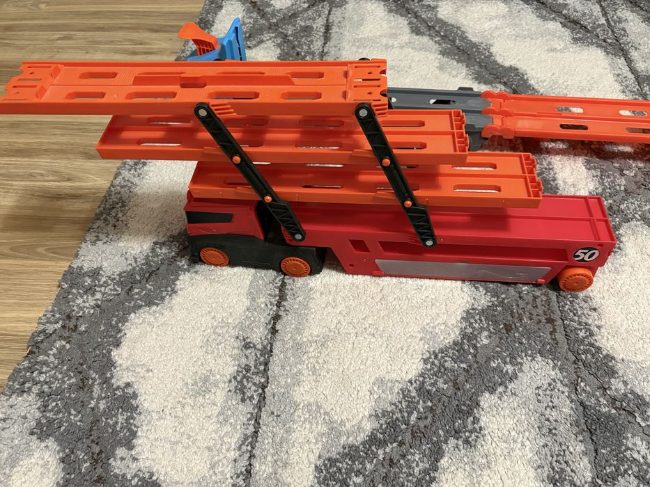 Детски автовози Hot Wheels