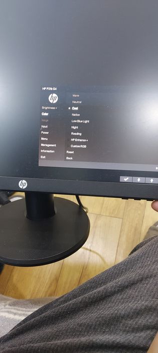 Продам монитор срочно