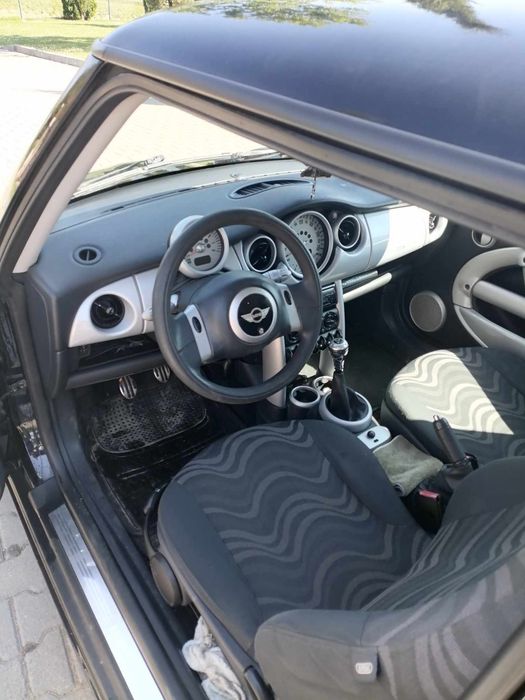 Продавам MINI COUPER 1.6