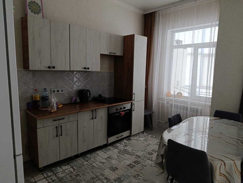 продам 2 комн квартиру евро в центре