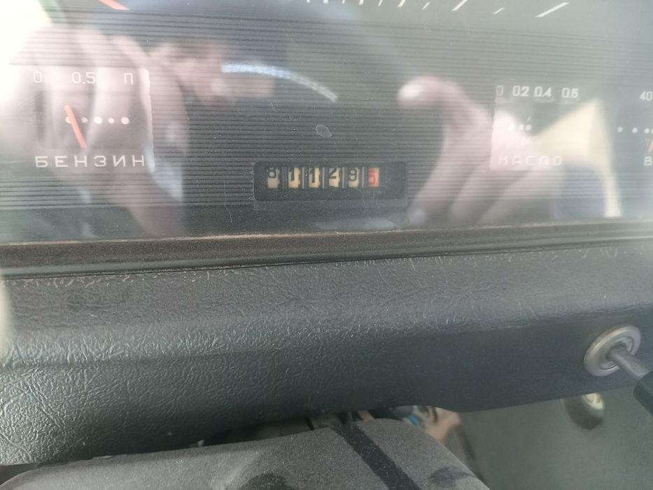 Maskvich 412 sotiladi