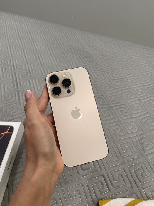 Продам Iphone 16 pro