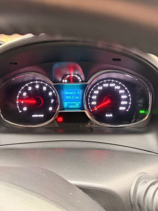 Продам CAPTIVA 2015 3+