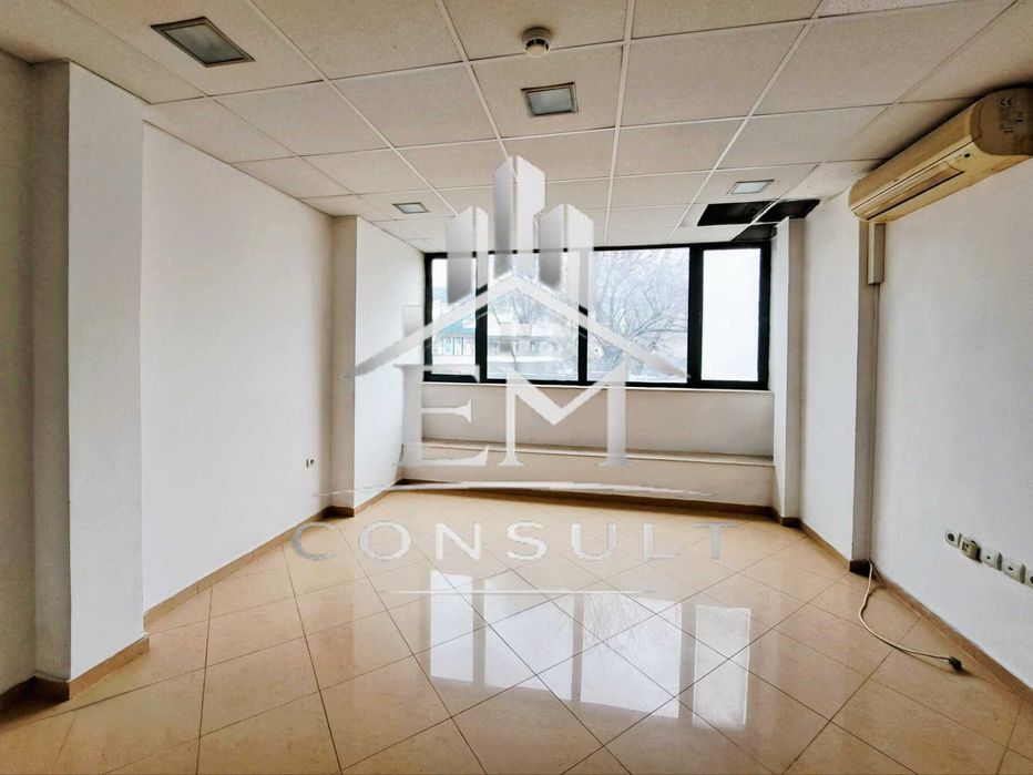 ЕКСКЛУЗИВНО - ТОП ЛОКАЦИЯ - Продажба на офис в идеалния център на гр. Кърджали