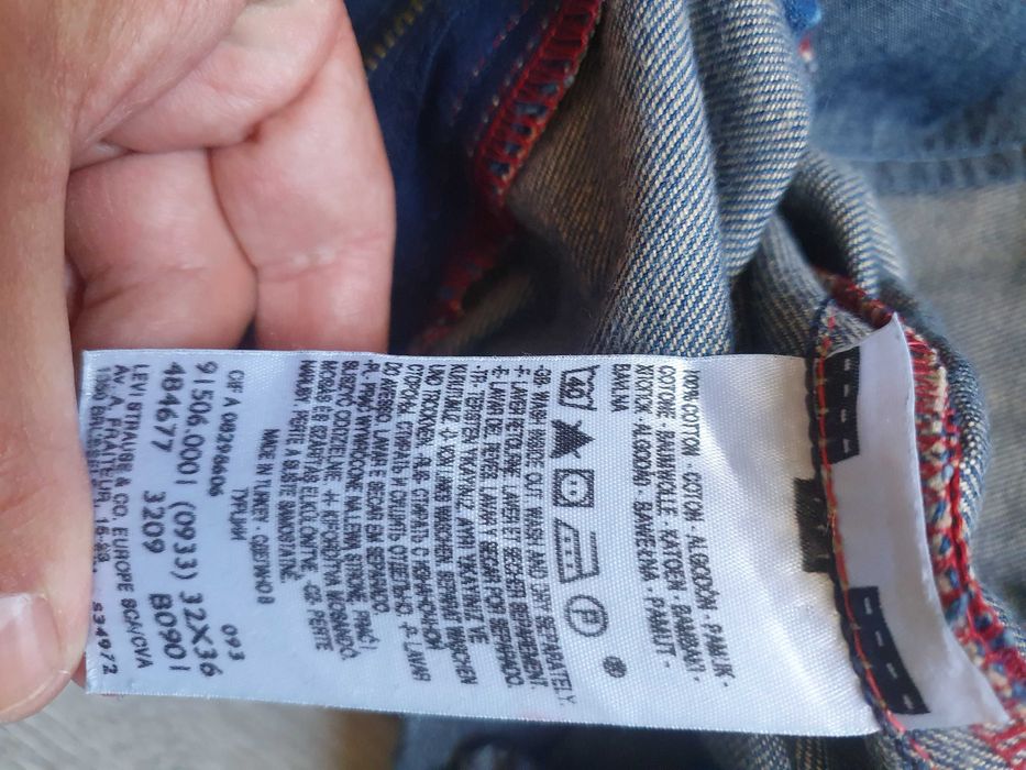 Blugi LEVI'S 506 Standard - Marime W32 L36 (Talie 85 cm)