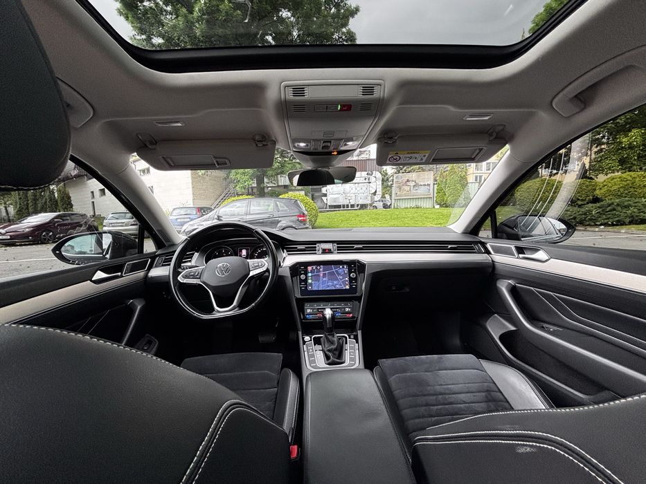 VW Passat Elegance