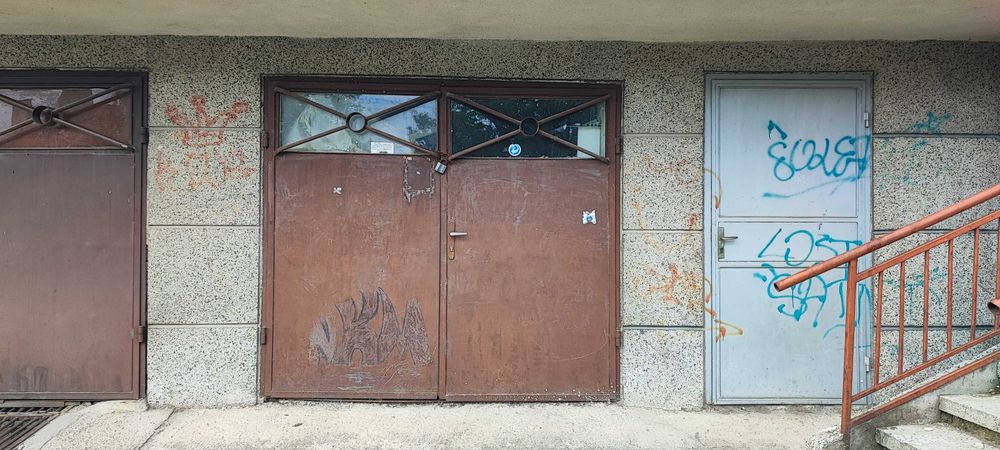 Продавам гараж в Русе