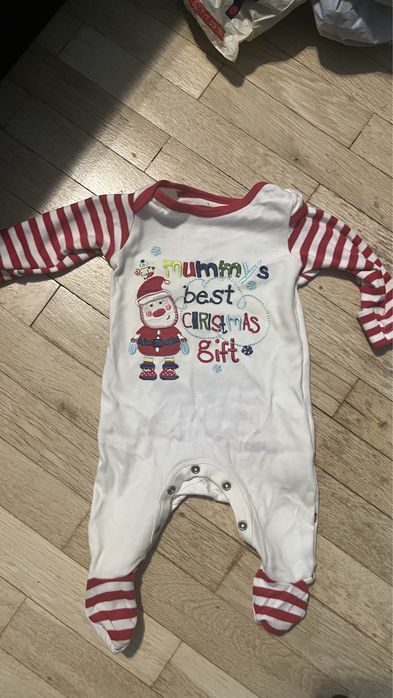 Коледни дрешки