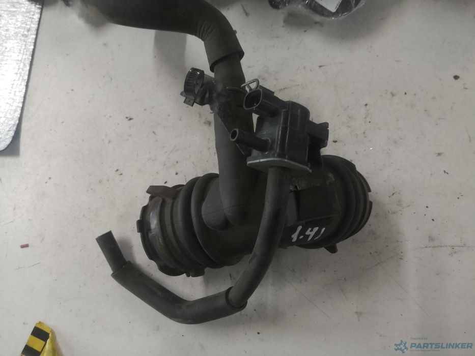 Furtun Turbo Toyota Yaris (_P9_) 1.4 I [ 2005 - > ]