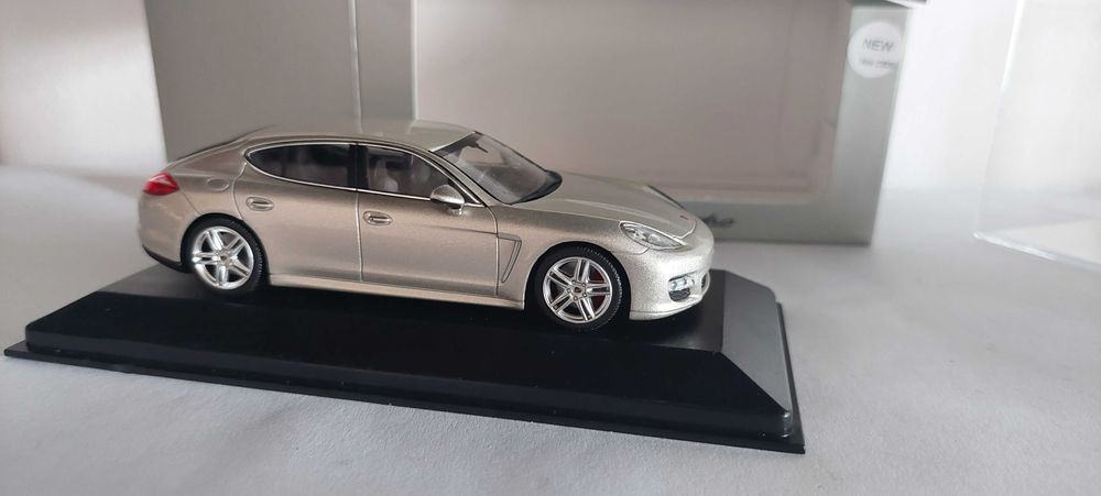 Miniaturi machete 1/43 Minichamps