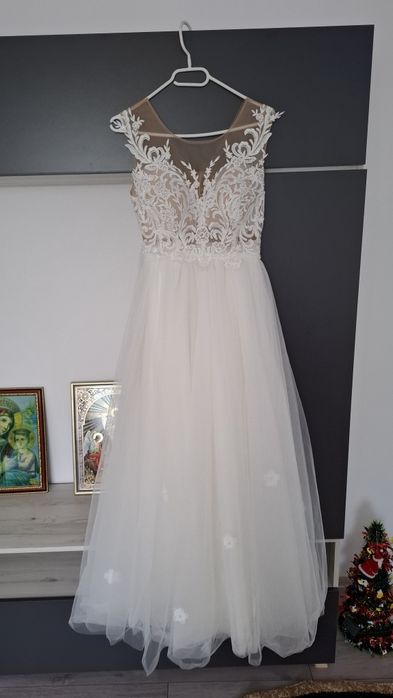 Vand Rochie mireasa