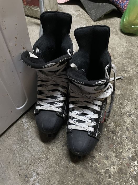 Продам коньки 41,42