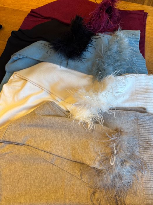 Уникален пуловер с пера пух