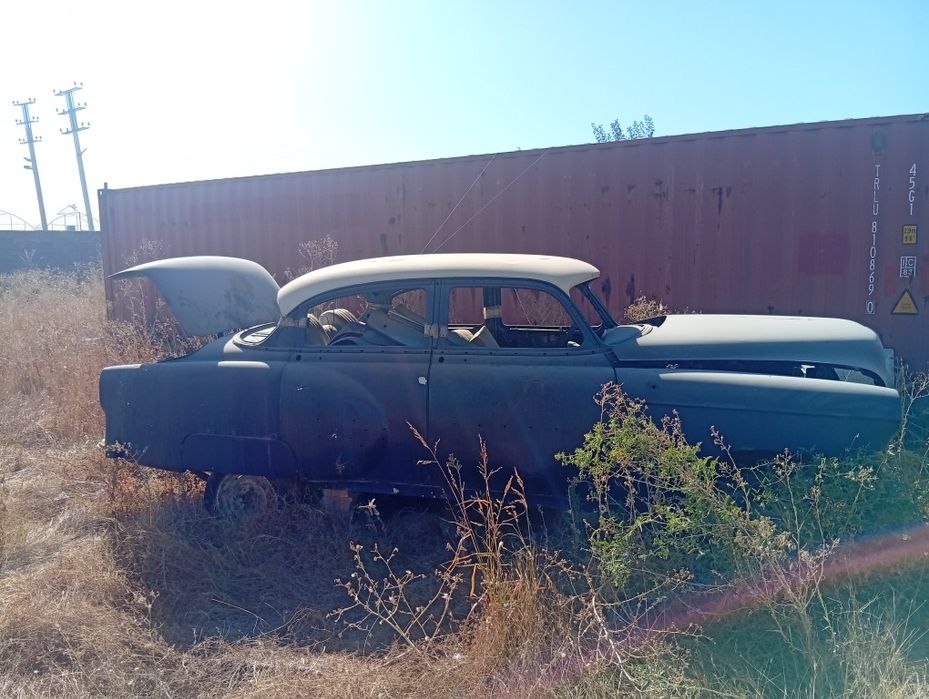 Кузов в хорошем состоянии без ДТП