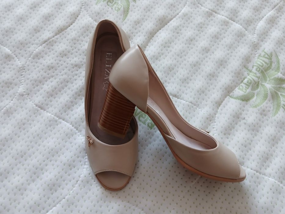 Елегантни дамски обувки - намалени