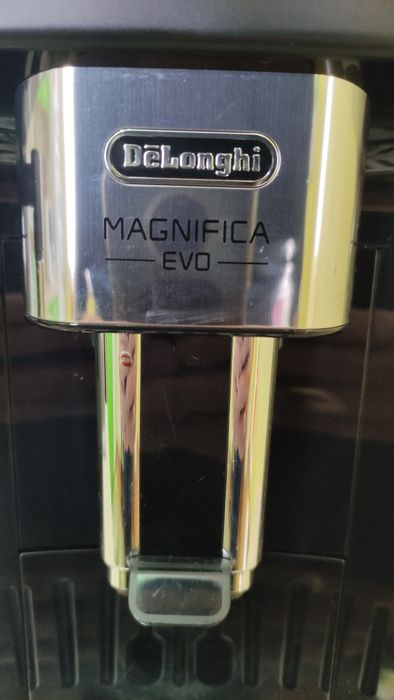 Кафеавтомат Delonghi Magnifica Evo