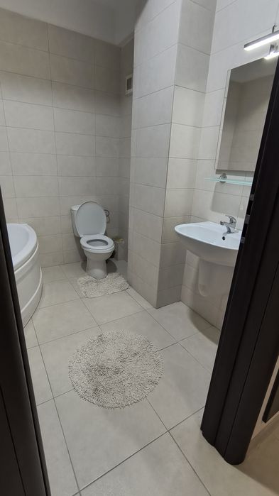 Închiriez apartament militari residence