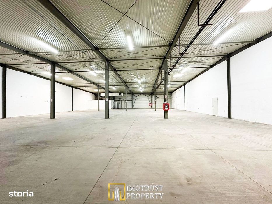 Hala de inchiriat Arad – 1.135 mp pentru comert, servicii