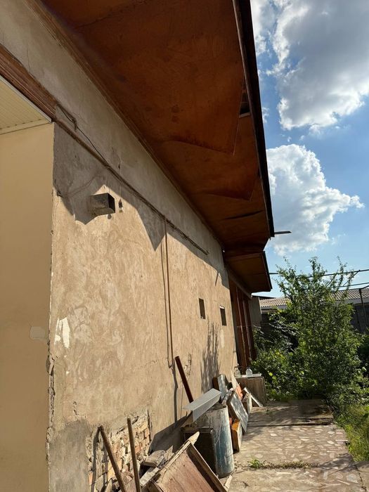 Yashnobod tumani,Yangiobod mahallasi 7.8 sotix uy sotiladi.Kadastr bor