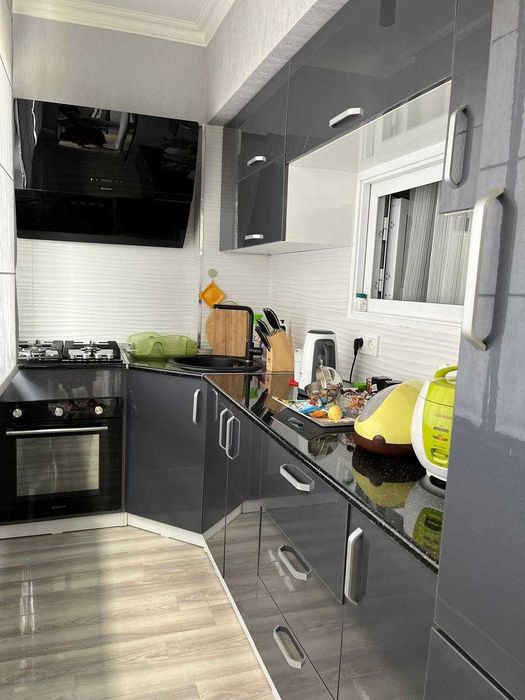 Срочная продажа! Ц7, Космонавтов метро 1 в 2-х ком. 50,51м2 ремонт