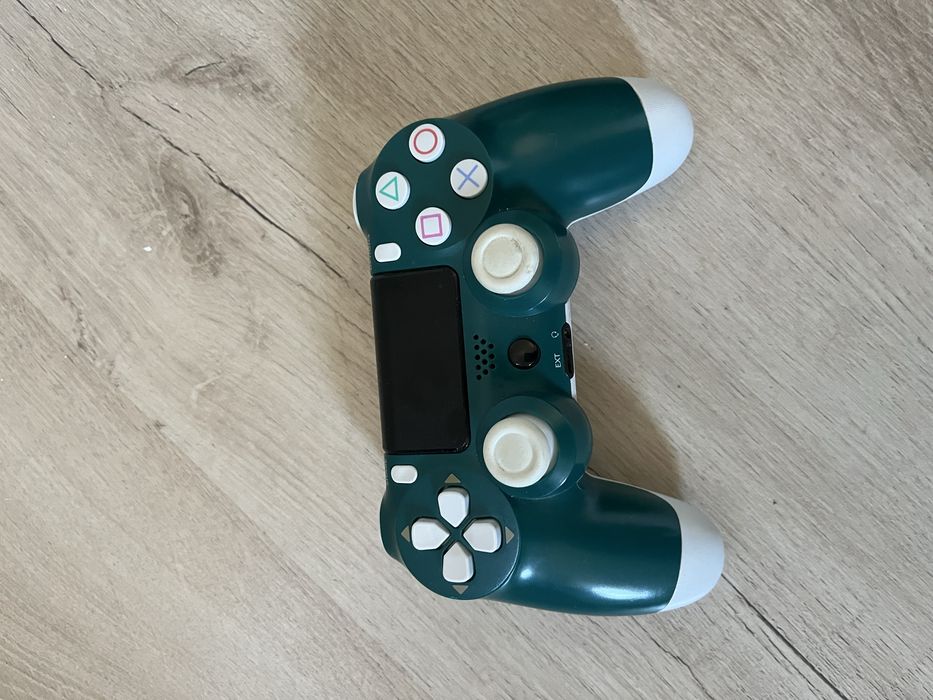 Ps4 cu jocuri si bocxe