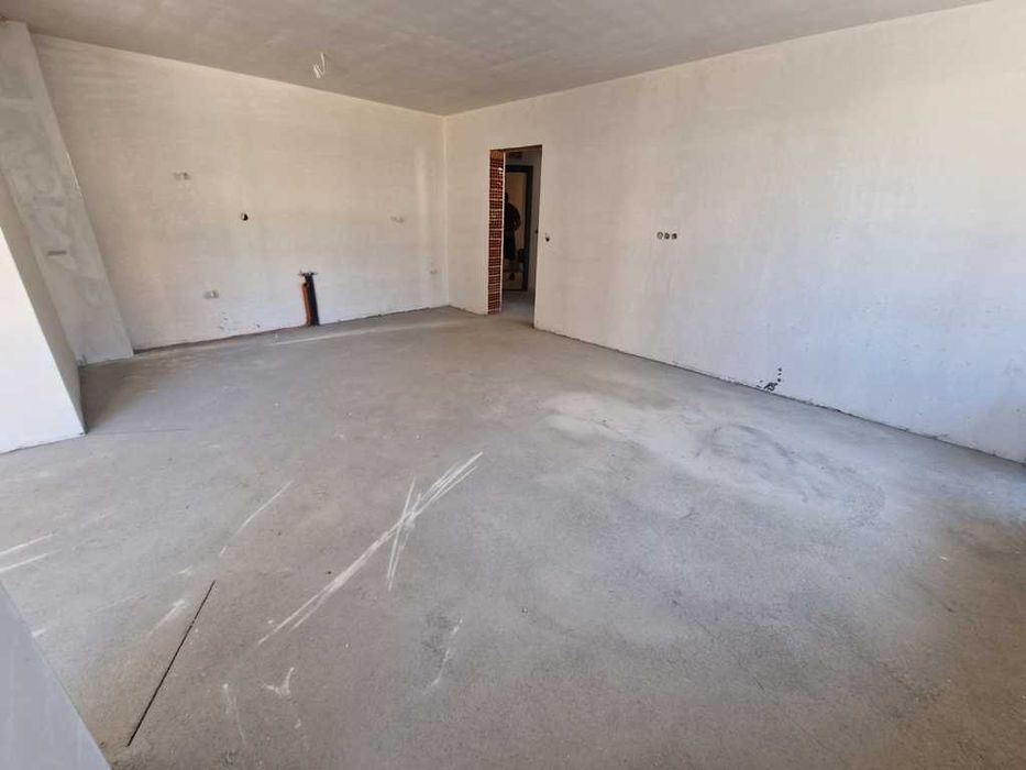 Продава се Тристаен апартамент в Благоевград, Еленово 2 - 120 кв.м за 843 €/кв.м - Снимка #1