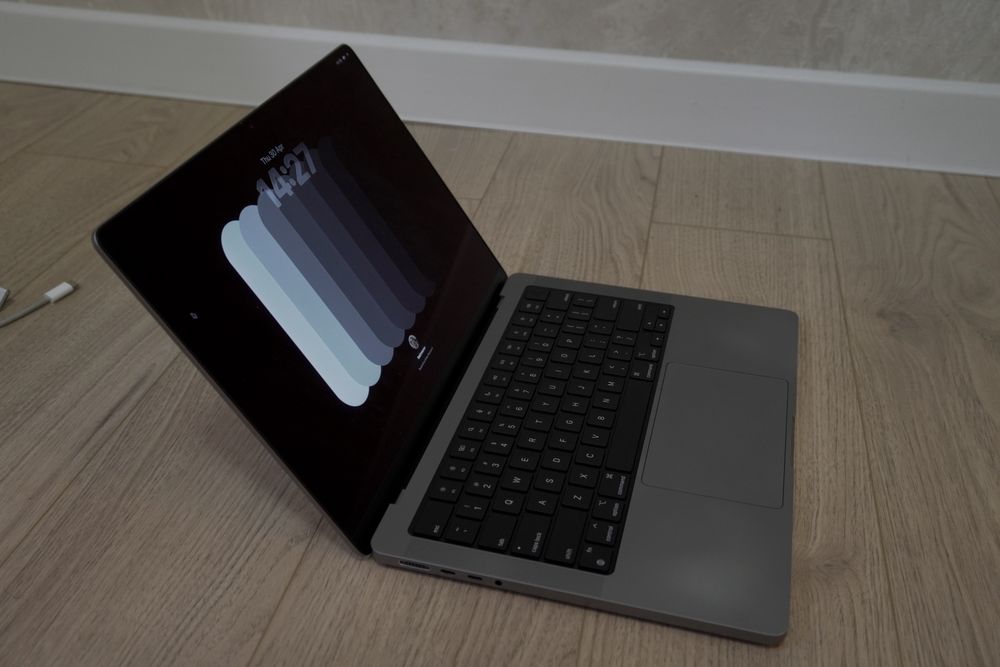 MacBook Pro M1 Pro 2021 | 14 Inch | 16/512GB | 83%