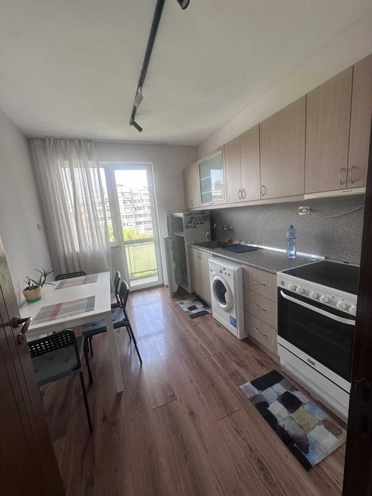 Дава се под наем Тристаен апартамент в Пловдив, Каменица 1 - 100 кв.м за 450 € - Снимка #1