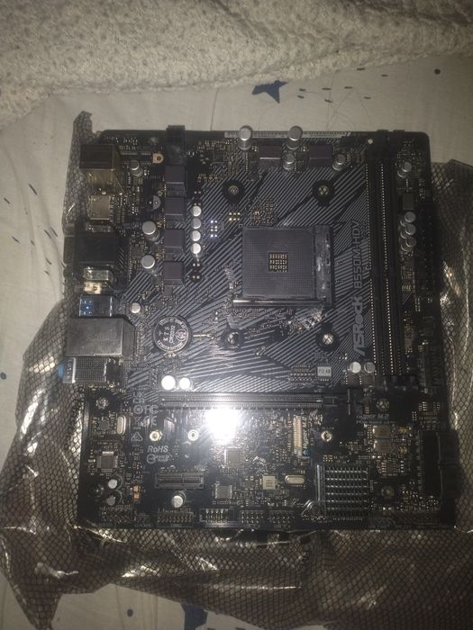 ASRock b550m-hdv