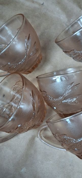 Всичко в розово стъкло