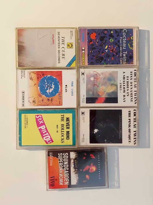 Casete audio punk, goth, grunge