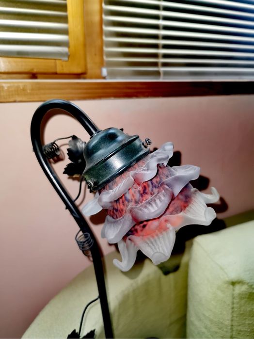 Антикварна Ар Нуво настолна лампа фигура дизайн Муро / copy A Morea