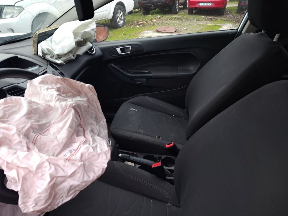 Ford fiesta 2014 avariat