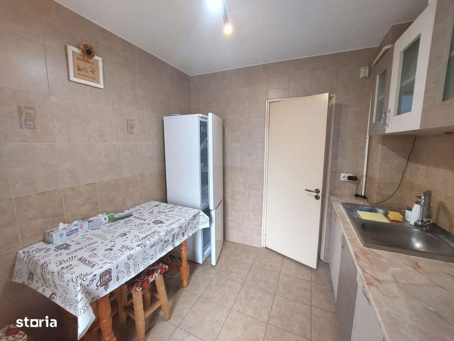 Inchiriez apartament elegant, decomandat – Facultatea de Drept/Insti