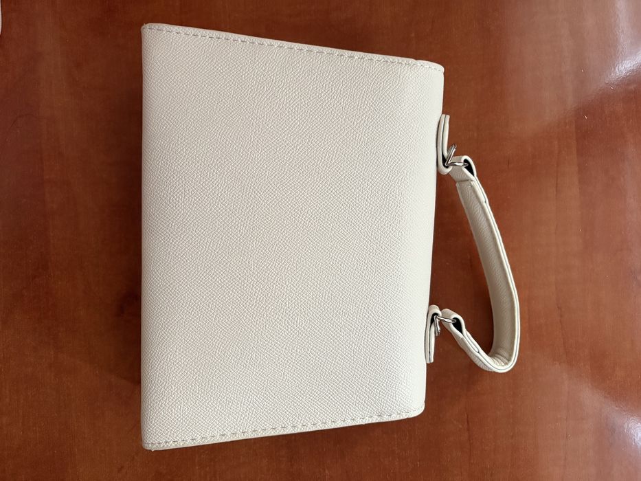 Малка дамска чантичка