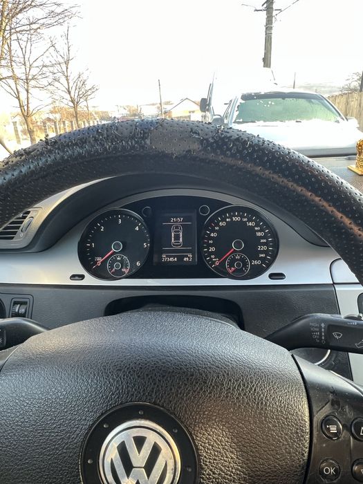 Pasat b6 anul 2009 luna 10