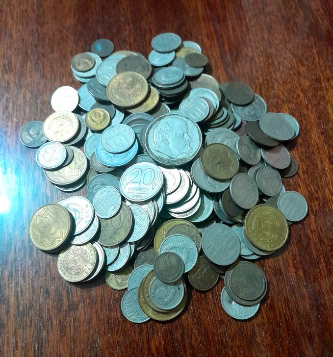 Продаю советскую мелочь.