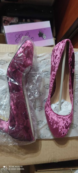 продам туфли женские, экокожа, велюр, новые
