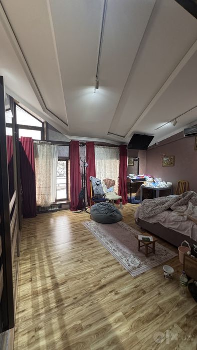 Продаю участок с домом Янгихает, ориентир метро, Голоден Лайф