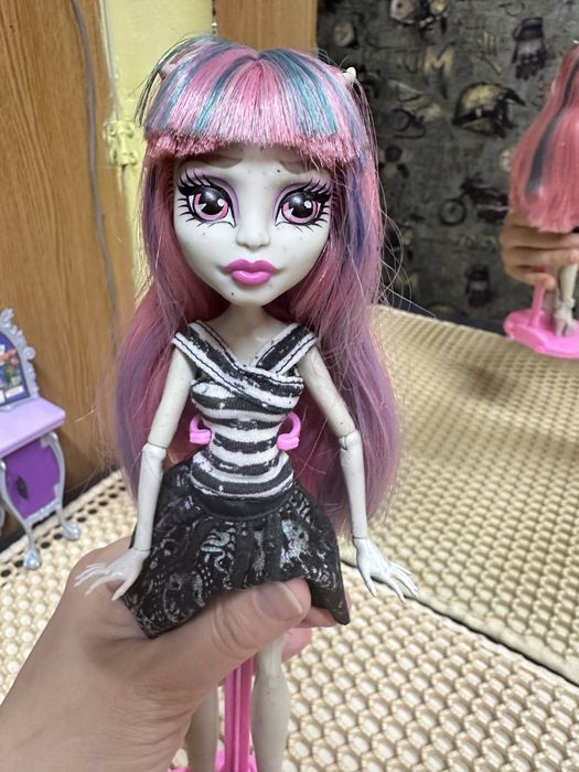Продам куклу монстр хай!