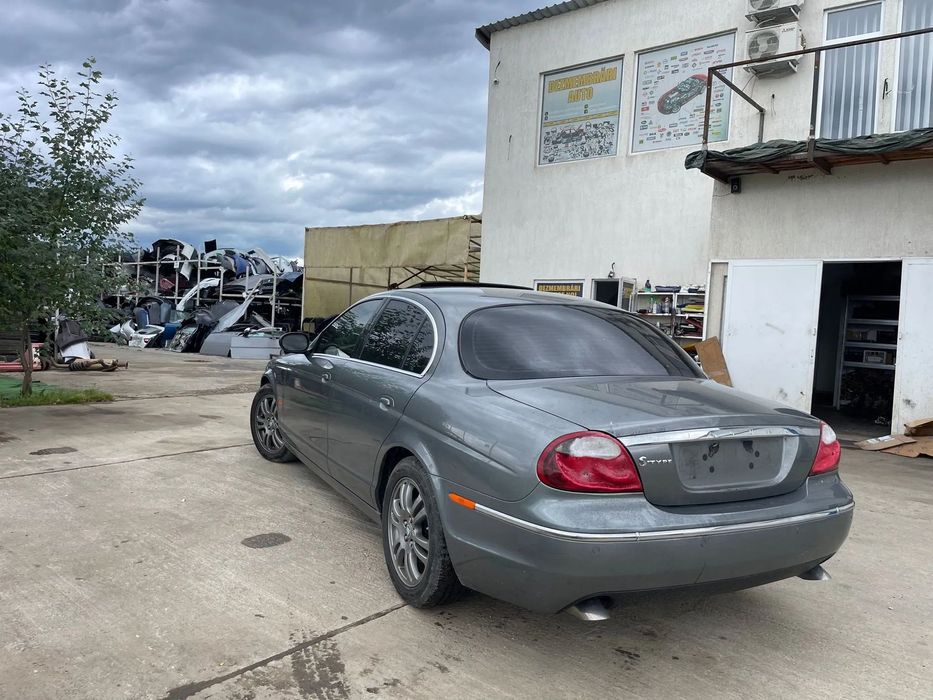 Dezmembrari Jaguar S-Type 2.7