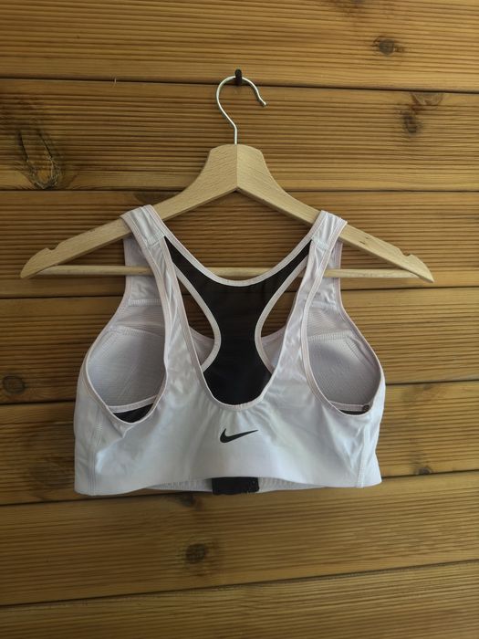 спортен сутиен Nike SHAPE ZIP BRA