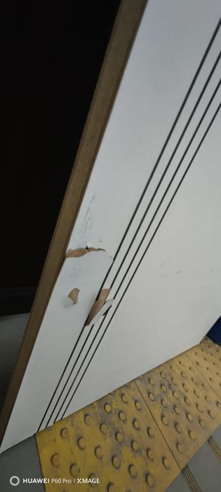 Отдам дверь бесплатно.